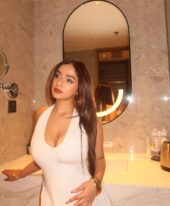 Avni Indian escort in Dubai