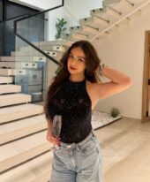 Avni Indian escort in Dubai