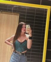 Avni Indian escort in Dubai