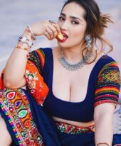 Zoya +971568641691